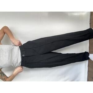 A new day Black High-Waisted Pleated Trousers with Elastic Back Waist size 6